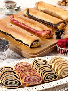 Kolachi (Nut, Poppy Seed, Nut Raisin, Poppy Raisin, Cheese, Apricot, Lekvar, Raspberry)