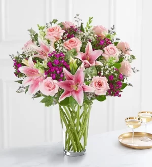Amazing Mom™ Bouquet Flowers for Mother's Day