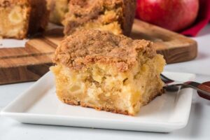 Apple-Crumb-Cake